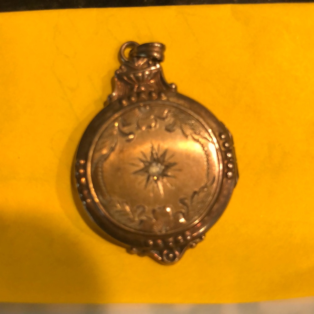 Hayward 12K goldfilled,locket great for charm braclet/necklace.Details/many$75